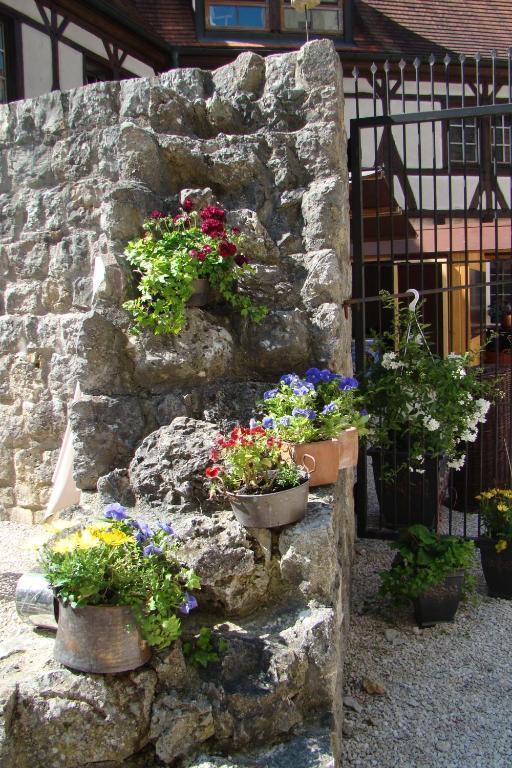 Burg Katzenstein Hotel Katzenstein  Buitenkant foto